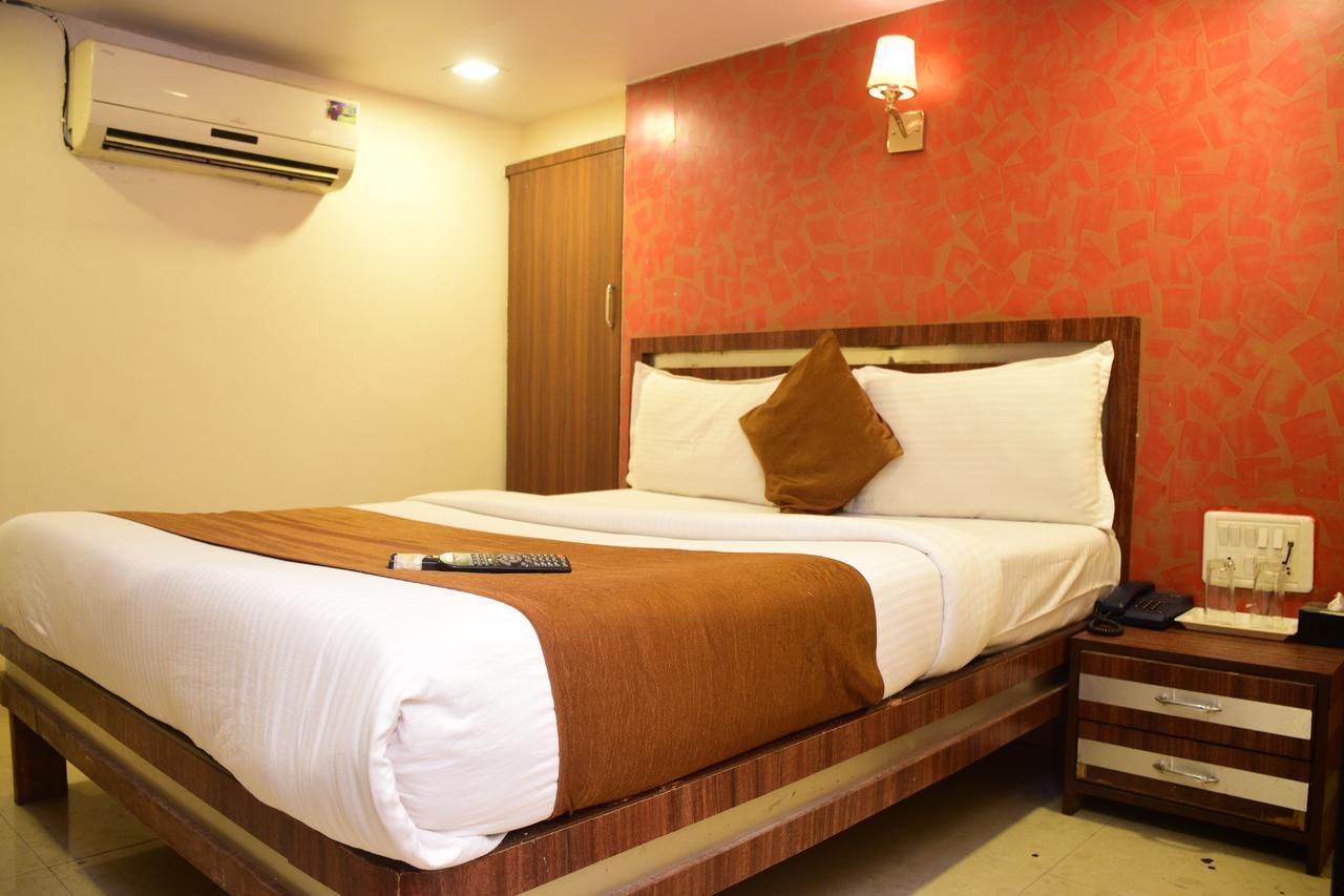 Hotel K.C Residency Bombay Exterior foto