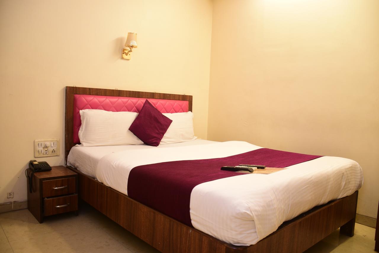 Hotel K.C Residency Bombay Exterior foto